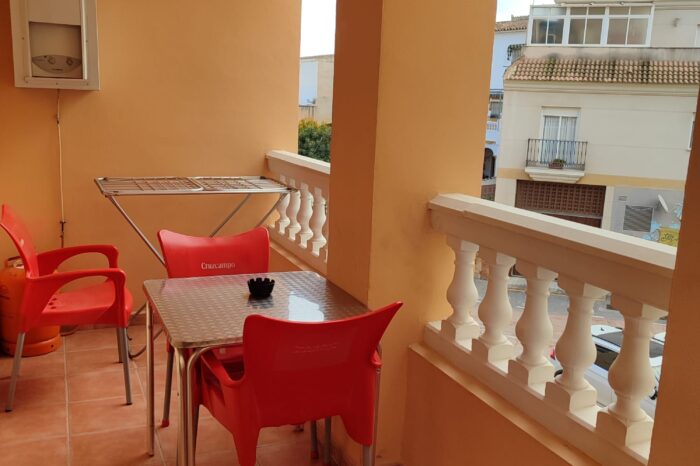 Hostal El Taxi - Apartamento Con Terraza - 4 Camas Individuales