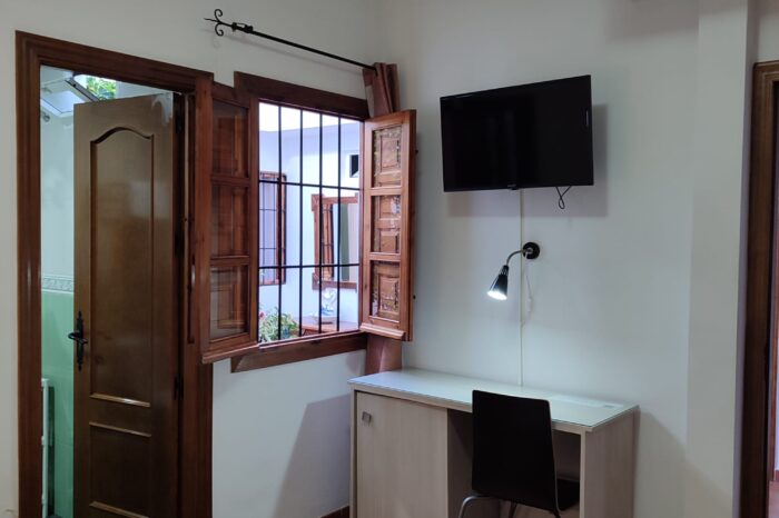 Hostal El Taxi - Habitación Doble Cama Matrimonio