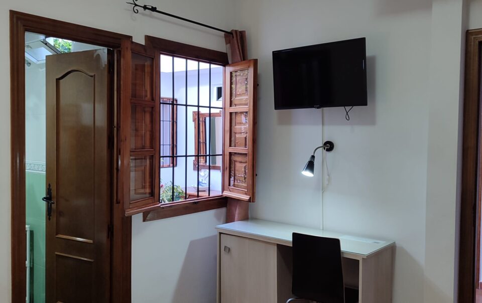 Hostal El Taxi - Habitación Doble Cama Matrimonio