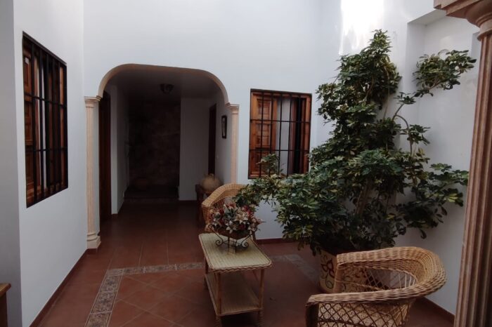 Hostal El Taxi - Tu Alomajiento Cerca de Málaga